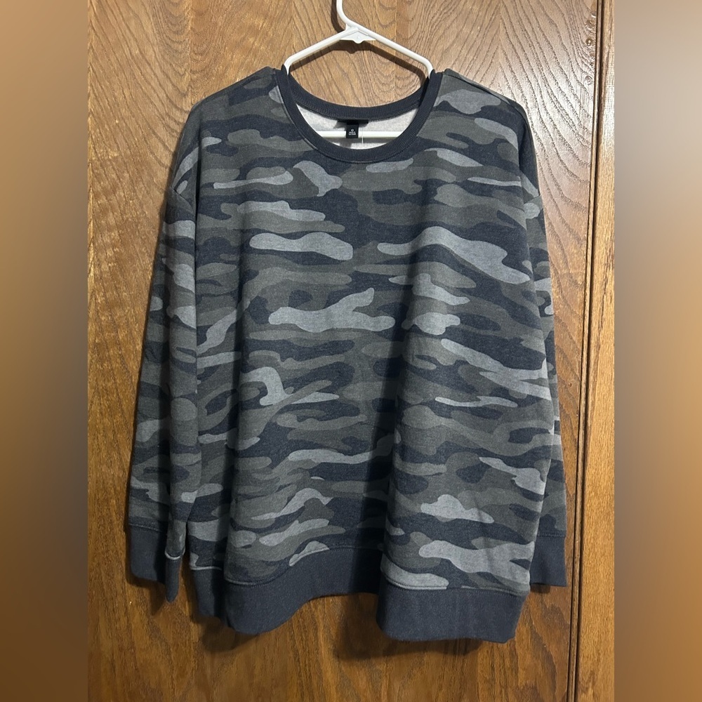 Torrid 0X Drop Shoulder Camo sweatshirt NWT - Picture 6 of 6